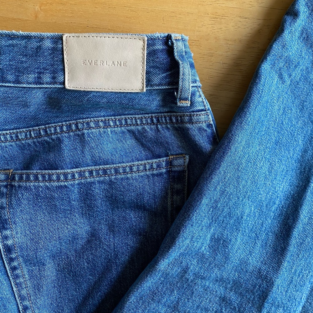 Everlane- Curvy 90s Cheeky Straight Jean